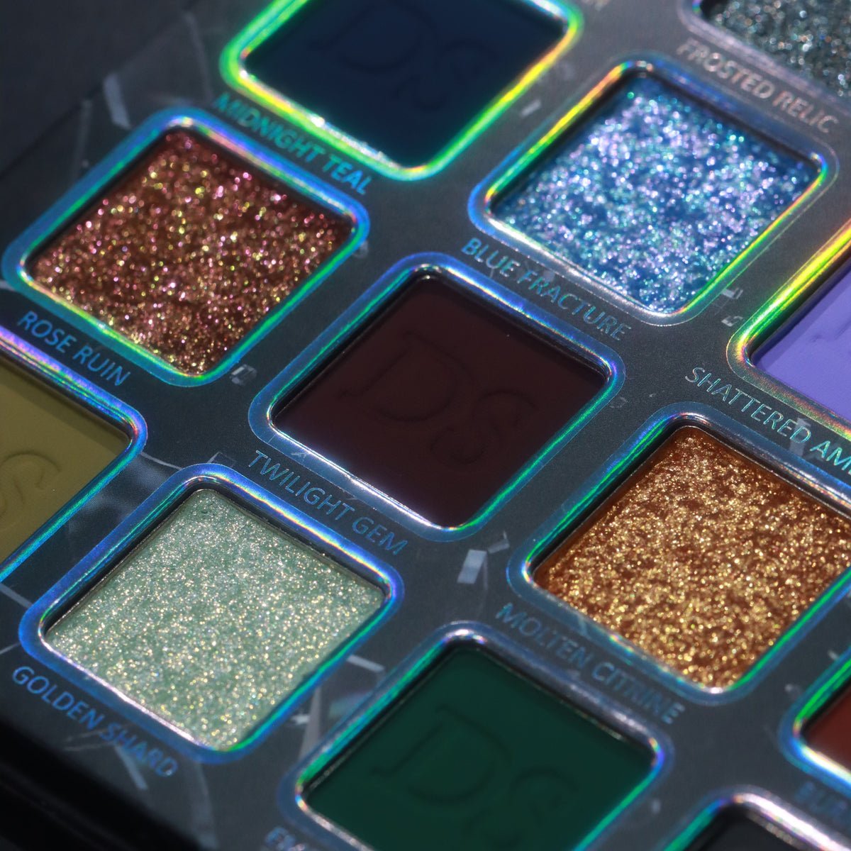 Broken Jewels Eyeshadow Palette, Magnetic