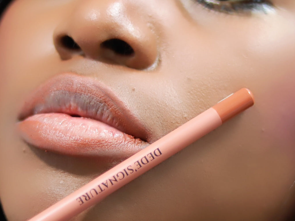 Petal Coral Lip Liner