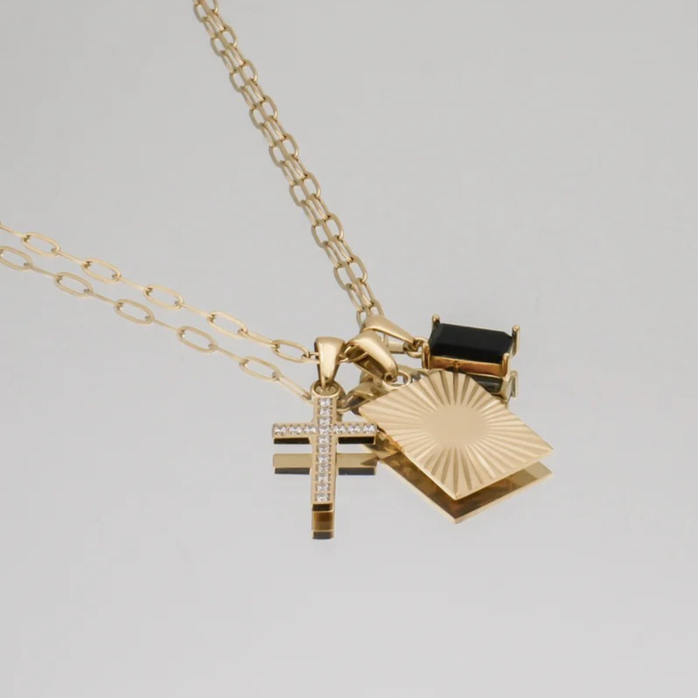 Sofia Pendant Necklace