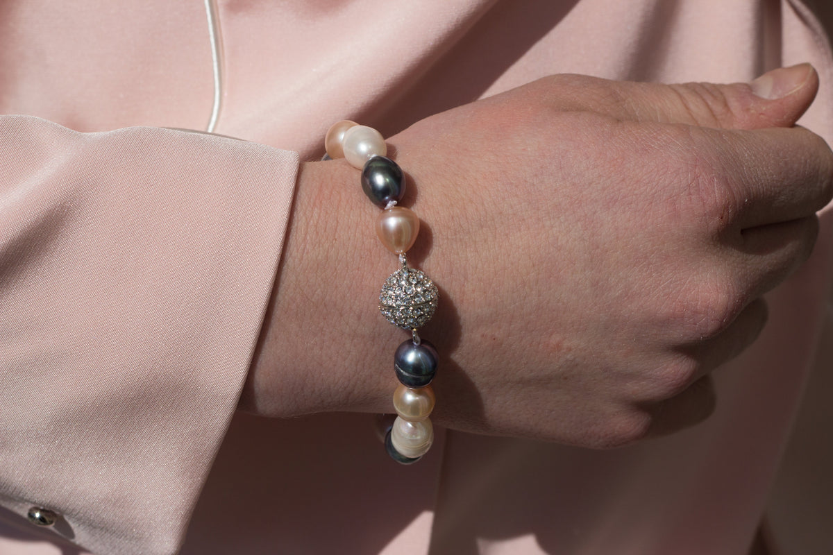 Baroque Pearl Bracelet with Crystal Clasp