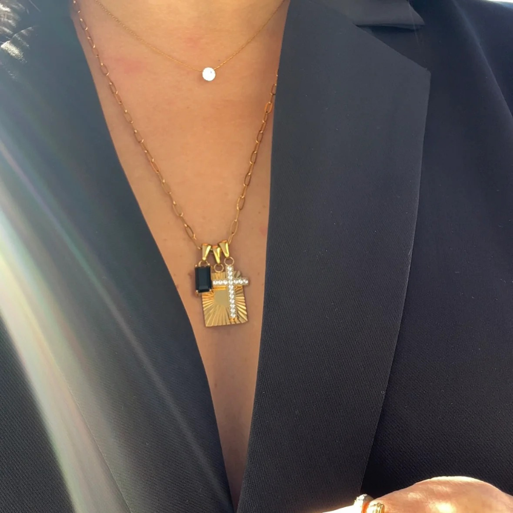 Sofia Pendant Necklace