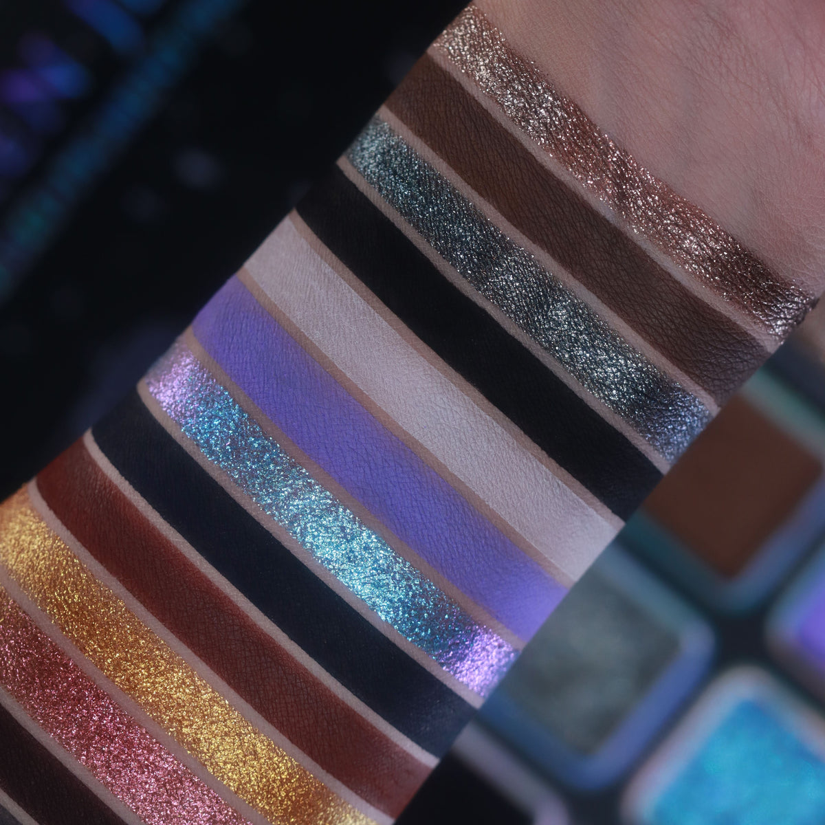 Broken Jewels Eyeshadow Palette, Magnetic