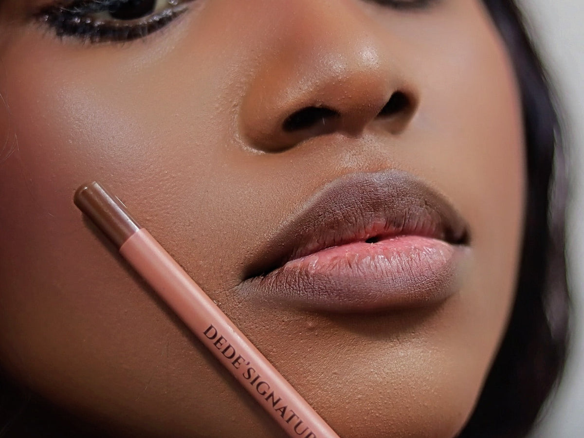 Chestnut Lip Liner