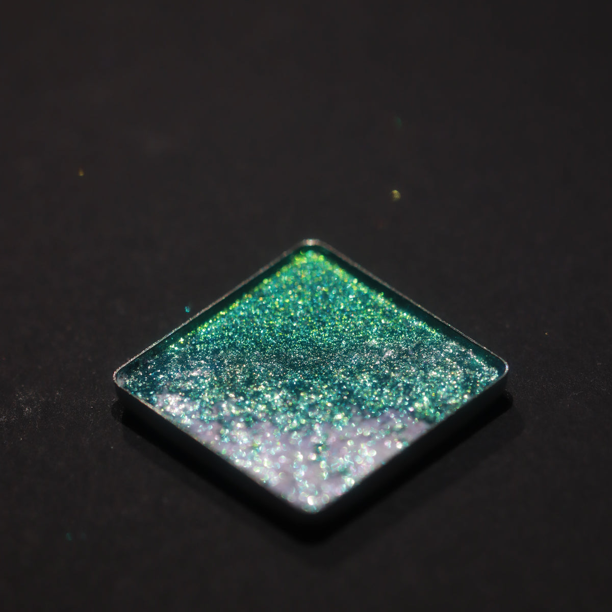 Festive Elegance Multichrome Split Pan Singles
