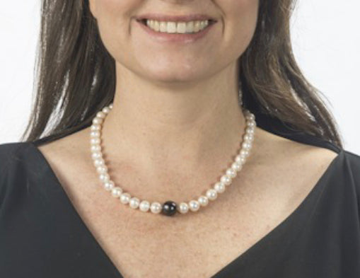18" Freshwater Pearl Strand with Black Center Pearl