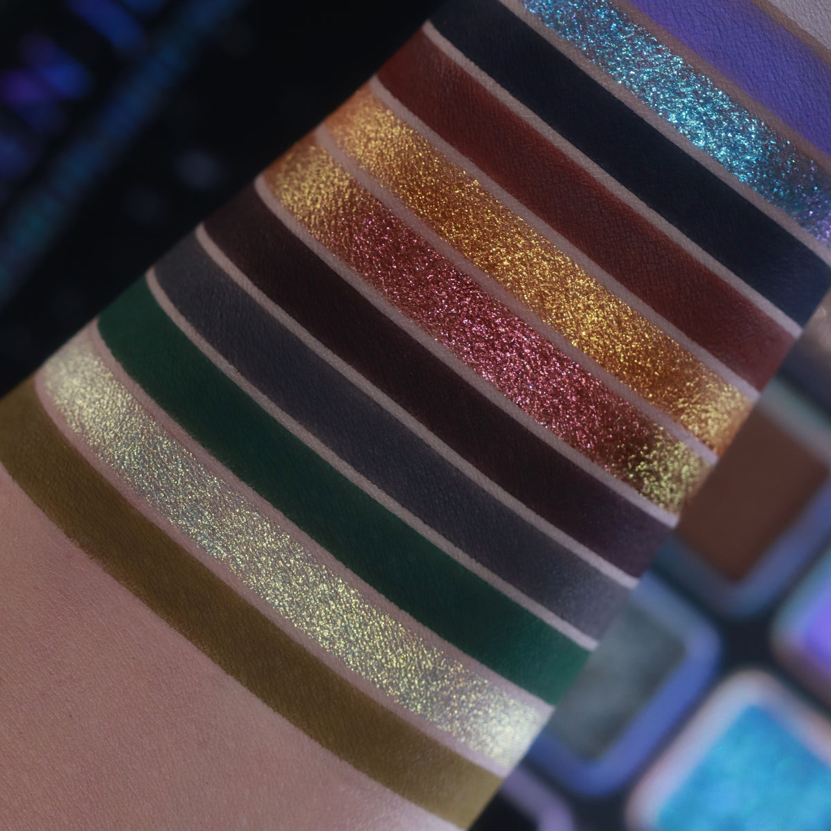 Broken Jewels Eyeshadow Palette, Magnetic