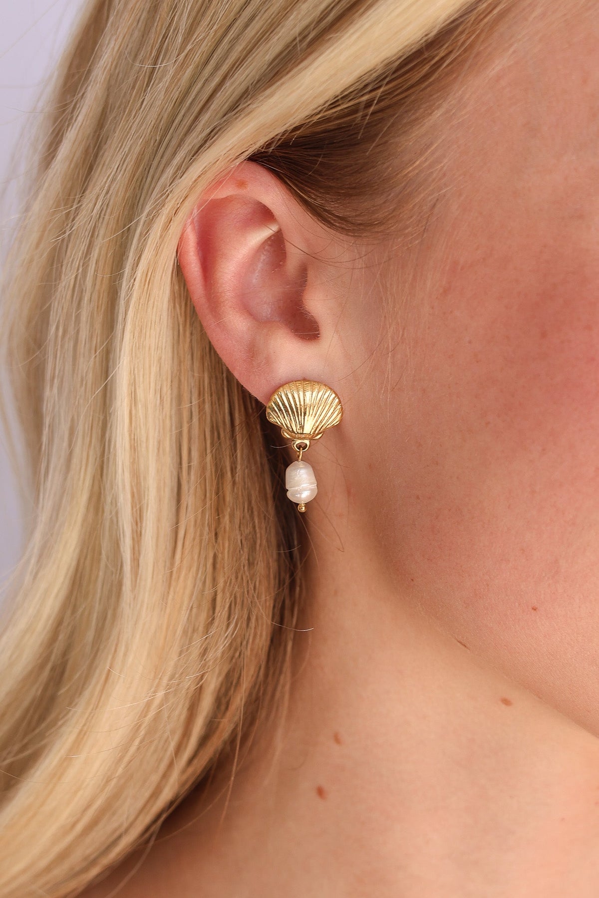 Marina Pearl & Seashell Earrings