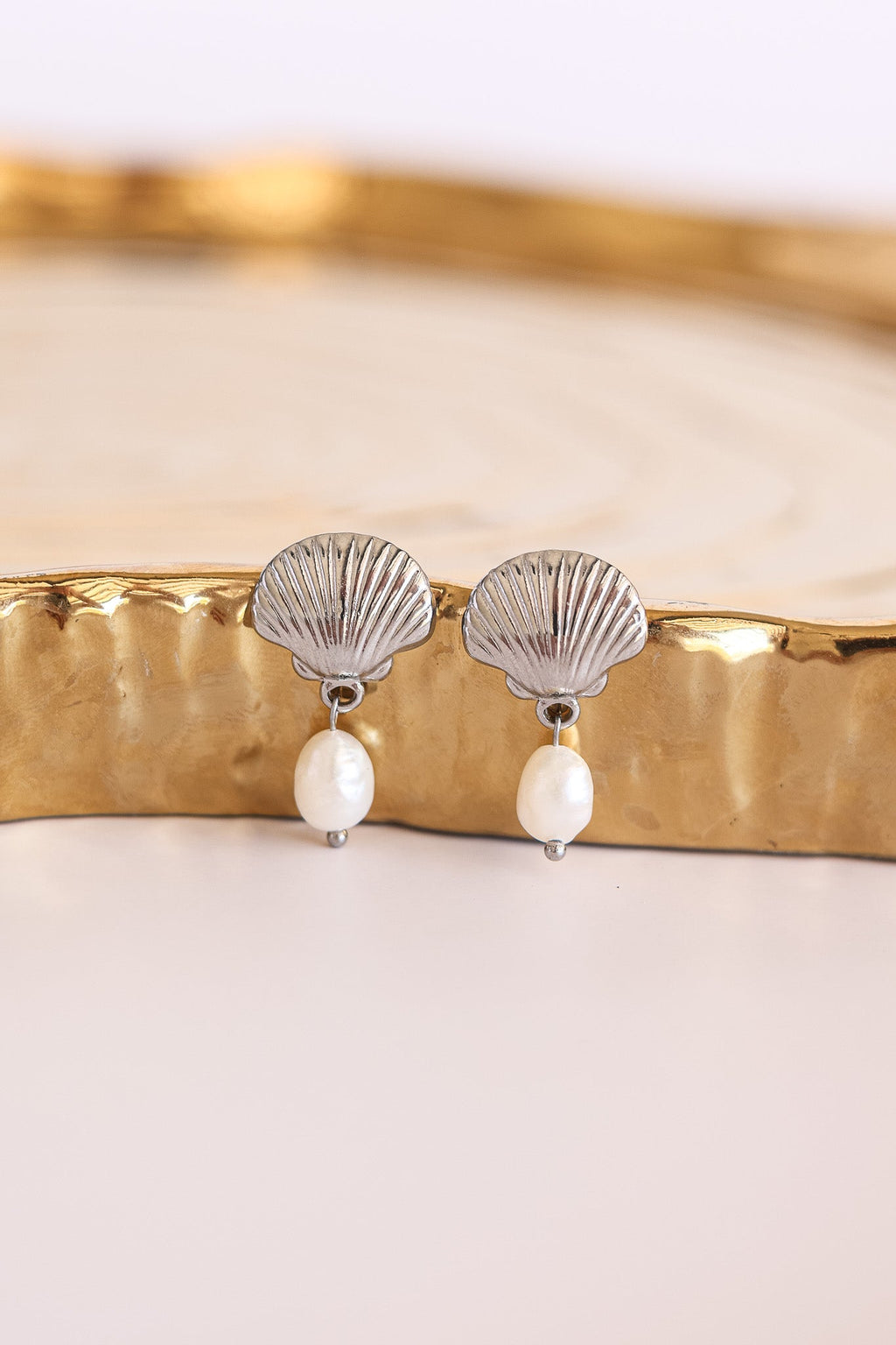 Marina Pearl & Seashell Earrings