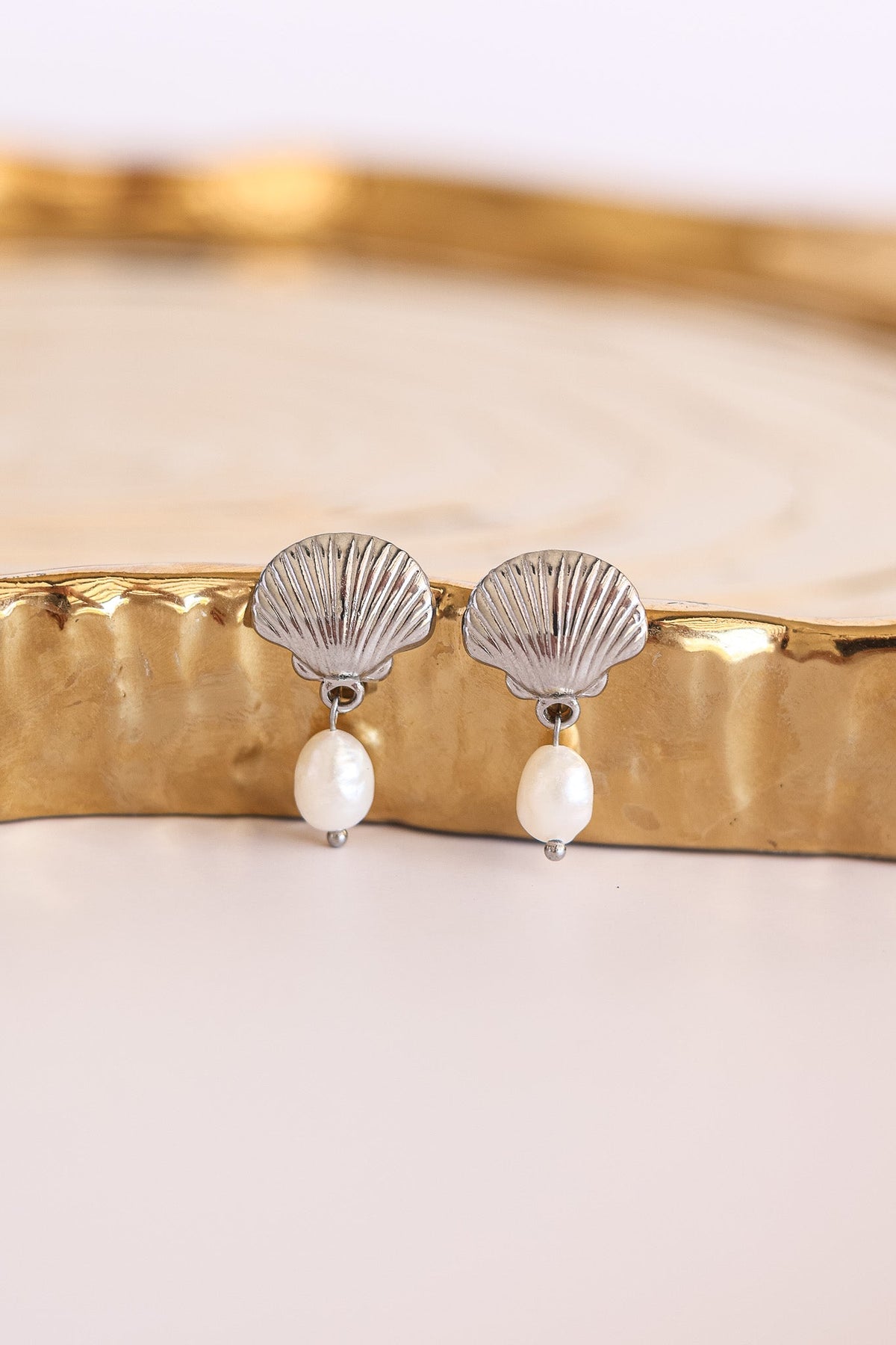 Marina Pearl & Seashell Earrings