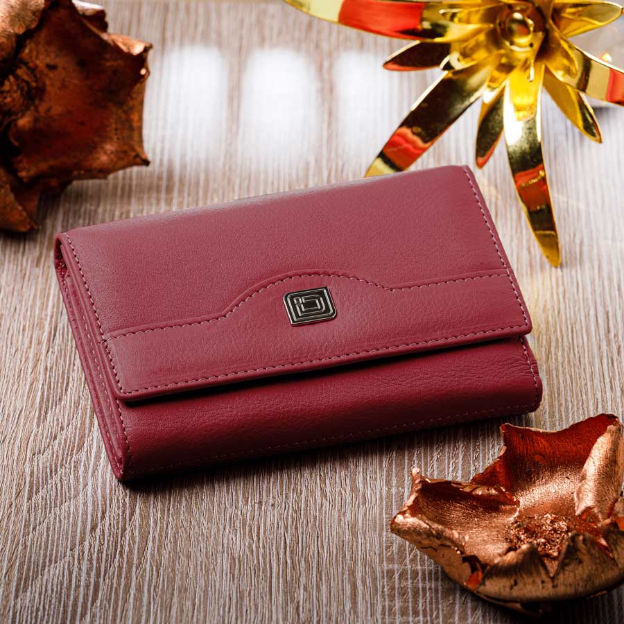 Women's Leather Trifold Wallet